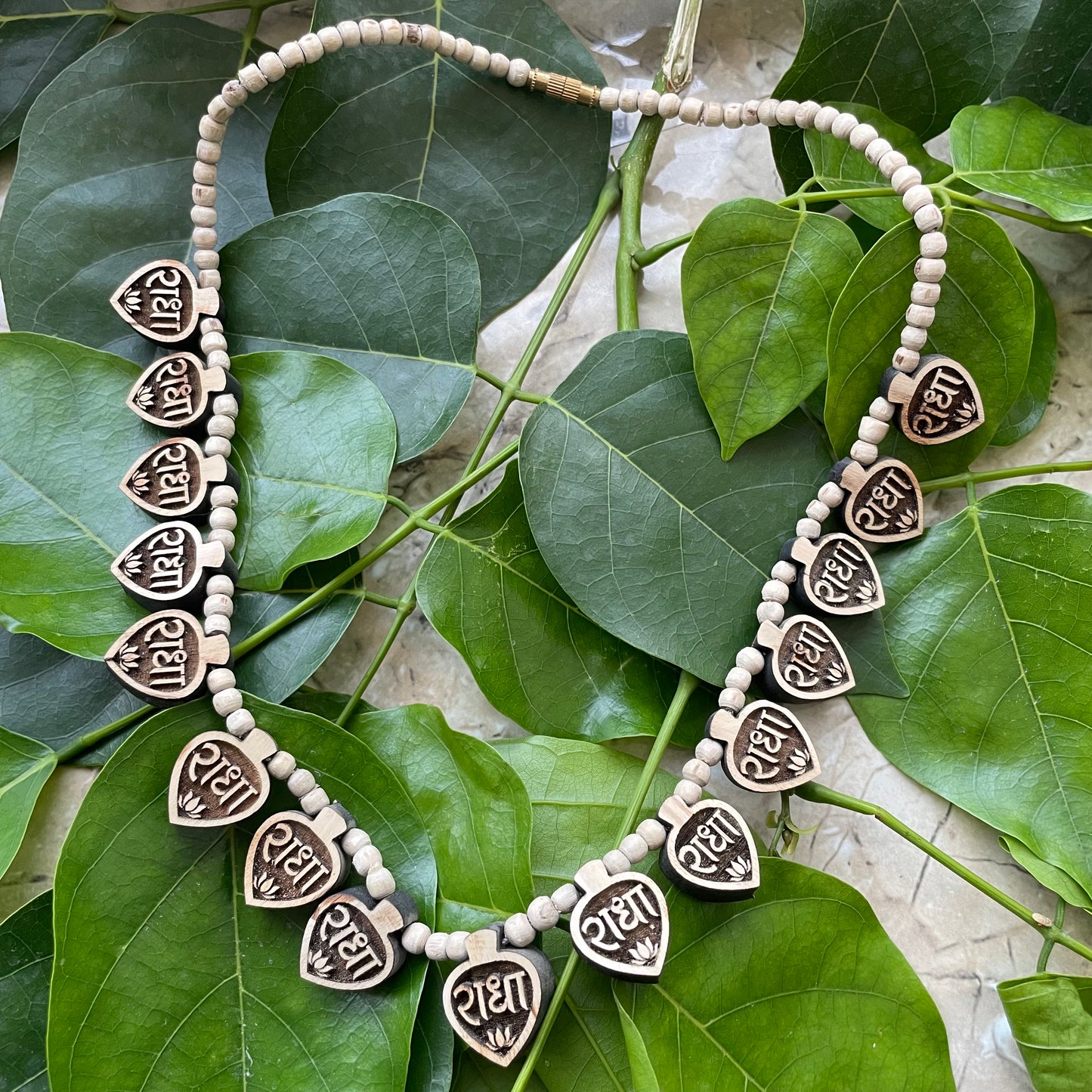 Radha naam 16 patte Tulsi mala